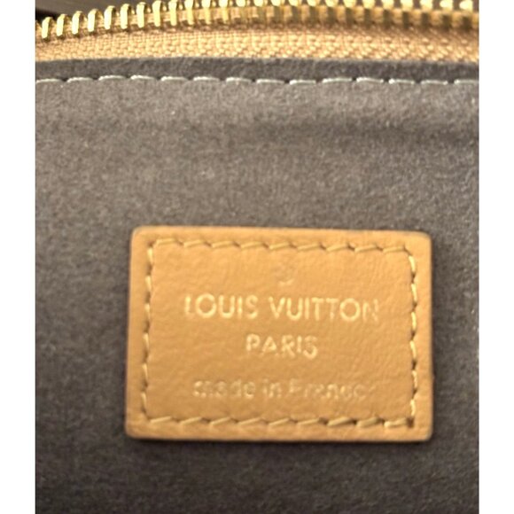 Louis Vuitton Coussin PM Camel Bag Monogram Lambskin Leather Gold Chain Purse - Picture 13 of 16